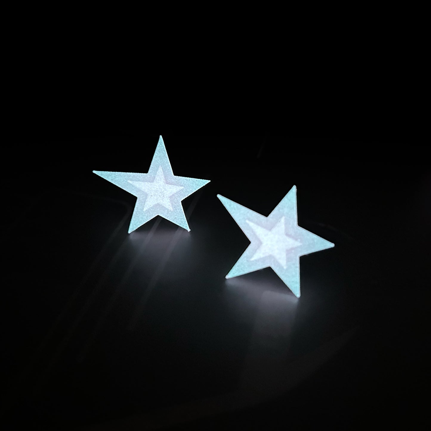 Glow In The Dark Star Earrings / Pink (Glows White)