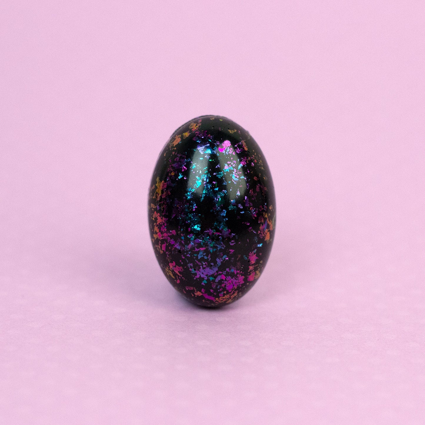 Iridescent Oval Retro Lapel Pin Brooch / Black, Purple + Blue