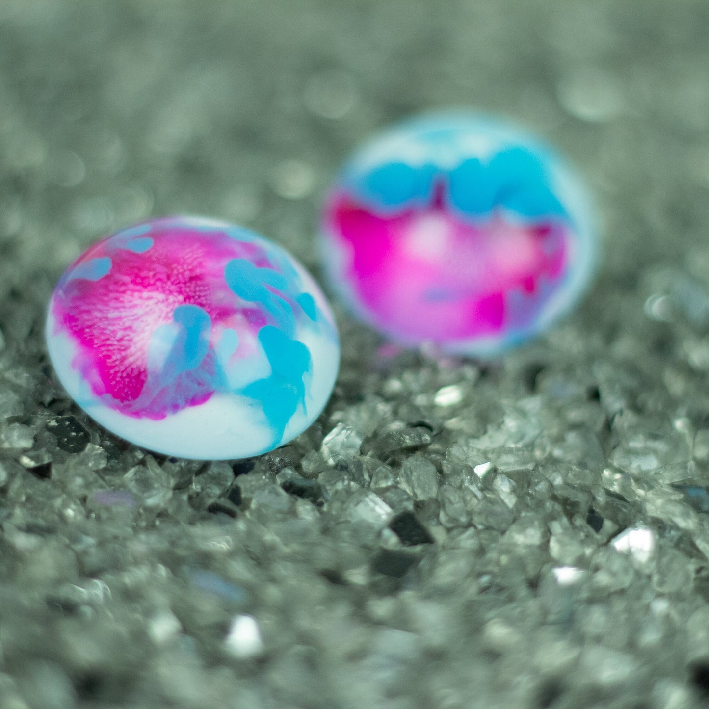 Dome Stud Earrings / Pink, Blue + White