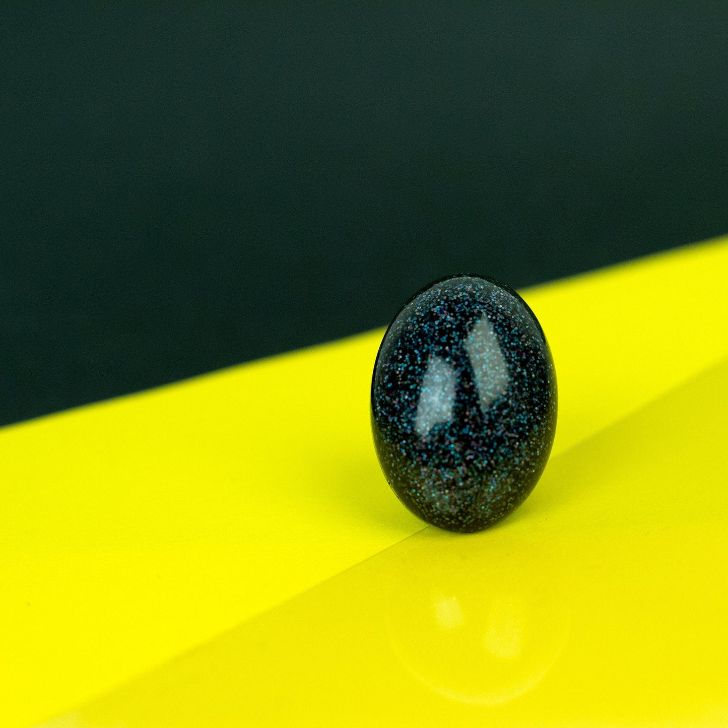 Black Hologram Glitter Oval Lapel Pin Brooch