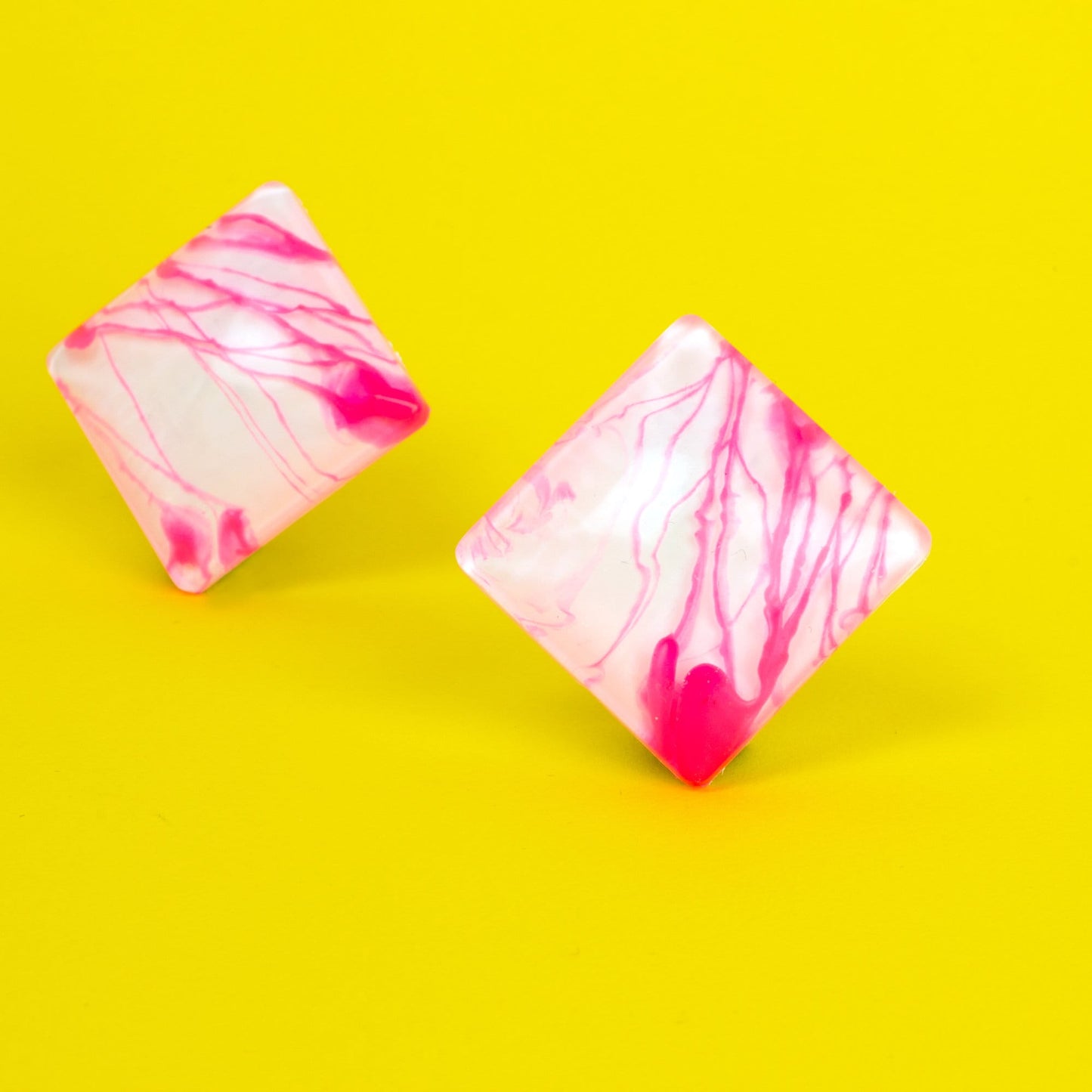 Retro Square Earrings / White + Pink